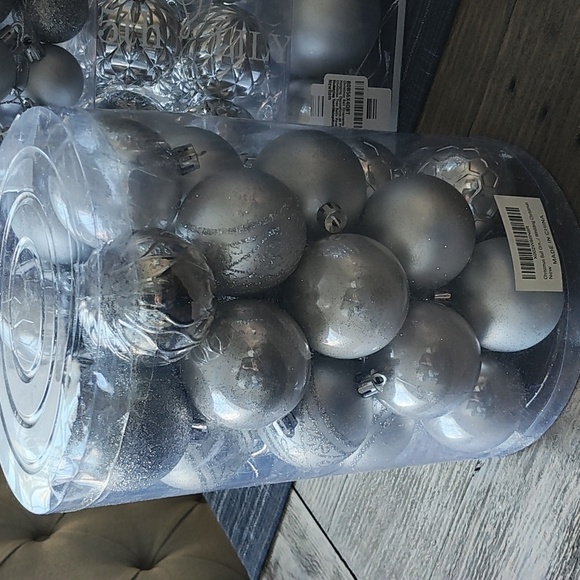 New Christmas Ornaments SET - Picture 2 of 5